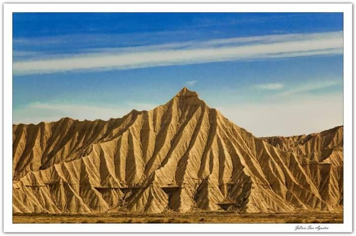 Casa Junto Al Parque Natural De Las Bardenas Sadaba Luaran gambar